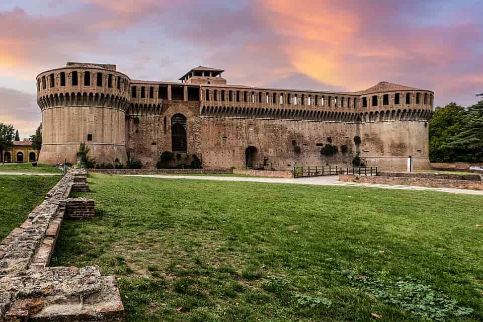 Transport pasageri Chișinău Imola